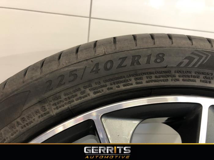 Hjuluppsättning + däck från en Mercedes-Benz C (W204) 3.0 C-280 V6 24V 2007