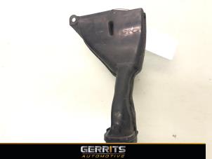 Używane Przewód powietrzny Mitsubishi Colt (Z2/Z3) 1.3 16V Cena € 19,99 Procedura marży oferowane przez Gerrits Automotive BV