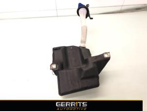 Gebruikte Ruitensproeiertank voor Ford Transit Connect (PJ2) 1.5 TDCi ECOnetic Prijs € 60,49 Inclusief btw aangeboden door Gerrits Automotive BV