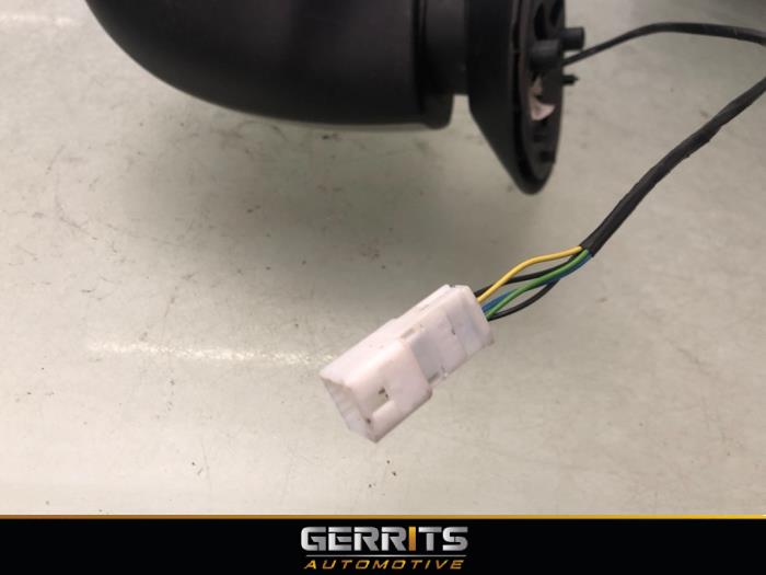 Skärmspegel, vänster från en Dacia Duster (HS) 1.6 16V 2012