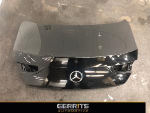 Begagnade Baklucka Mercedes CLA (118.3) 1.3 CLA-200 Turbo 16V Pris € 499,99 Marginaltabell erbjuds av Gerrits Automotive BV