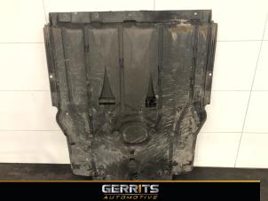 Begagnade Motorskyddspanel Mercedes CLA (118.3) 1.3 CLA-200 Turbo 16V Pris € 124,99 Marginaltabell erbjuds av Gerrits Automotive BV