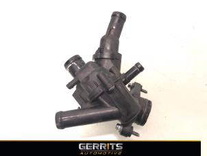 Gebruikte Thermostaathuis Mercedes A (177.0) 2.0 A-250 Turbo 16V Prijs € 74,99 Margeregeling aangeboden door Gerrits Automotive BV