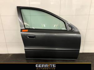Gebruikte Portier 4Deurs rechts-voor Volvo V70 (SW) 2.4 D5 20V Prijs € 99,99 Margeregeling aangeboden door Gerrits Automotive BV