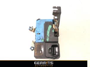 Gebruikte Deurslot Mechaniek 4Deurs links-voor Volvo V70 (SW) 2.3 T5 20V Prijs € 39,99 Margeregeling aangeboden door Gerrits Automotive BV