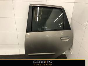 Używane Drzwi lewe tylne wersja 4-drzwiowa Mitsubishi Colt (Z2/Z3) 1.5 16V CZ3 Cena € 124,99 Procedura marży oferowane przez Gerrits Automotive BV