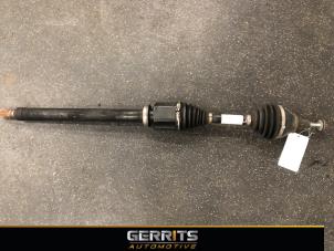 Gebruikte Aandrijfas rechts-voor Volvo V70 (BW) 2.4 D5 20V Prijs € 99,95 Margeregeling aangeboden door Gerrits Automotive BV