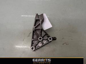 Gebruikte Motorsteun Opel Meriva 1.4 Turbo 16V ecoFLEX Prijs € 34,99 Margeregeling aangeboden door Gerrits Automotive BV