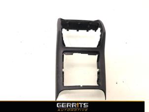 Gebruikte Middenconsoles Skoda Superb Combi (3V5) 1.6 TDI Prijs € 24,99 Margeregeling aangeboden door Gerrits Automotive BV