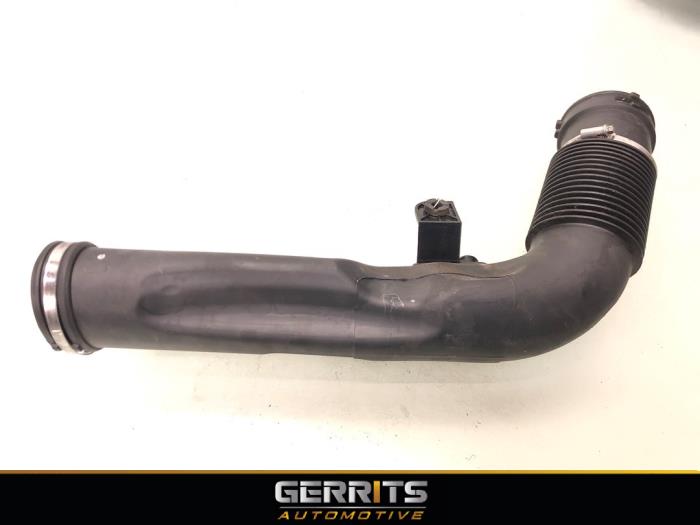 Air intake hose Volvo V40 2.0 D2 16V - 31338661