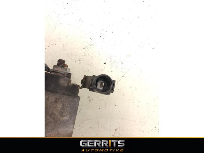 Startmotor från en Mazda 2 (DE) 1.3 16V S-VT 2011