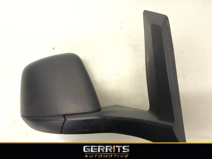 Skärmspegel, höger från en Ford Transit Connect (PJ2) 1.6 TDCi 16V 75 2015