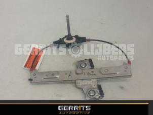 Gebruikte Ruitmechaniek 4Deurs rechts-achter Ford Fiesta 6 (JA8) 1.25 16V Prijs € 35,20 Margeregeling aangeboden door Gerrits Automotive BV