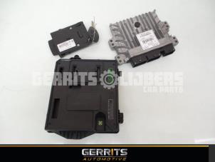 Gebruikte Kontaktslot + computer Renault Megane III Berline (BZ) 1.5 dCi 90 Prijs € 124,35 Margeregeling aangeboden door Gerrits Automotive BV