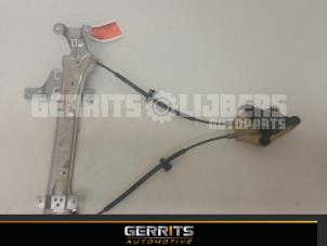 Gebruikte Ruitmechaniek 4Deurs links-achter Renault Megane III Berline (BZ) 1.5 dCi 90 Prijs € 21,98 Margeregeling aangeboden door Gerrits Automotive BV