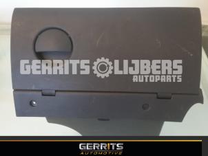 Begagnade Handskfack Opel Combo (Corsa C) 1.3 CDTI 16V Pris € 33,00 Marginaltabell erbjuds av Gerrits Automotive BV