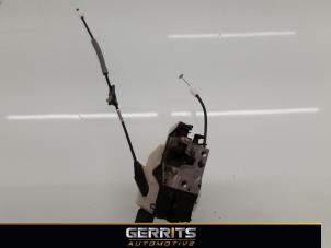 Gebruikte Deurslot Mechaniek 4Deurs rechts-voor Peugeot 208 I (CA/CC/CK/CL) 1.4 HDi Prijs € 21,98 Margeregeling aangeboden door Gerrits Automotive BV