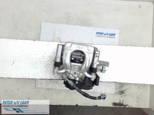 Używane Zacisk hamulcowy lewy tyl Nissan Qashqai (J11) 1.6 dCi All Mode 4x4-i Cena € 120,00 Procedura marży oferowane przez Autodemontage van de Laar