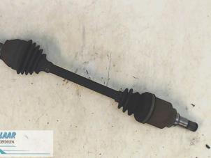 Gebruikte Cardanas links-voor (VWA) Ford Fusion 1.6 16V Prijs € 50,00 Margeregeling aangeboden door Autodemontage van de Laar