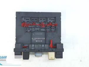 Używane Komputer pokladowy Volkswagen Golf Plus (5M1/1KP) 1.9 TDI 105 Cena € 100,00 Procedura marży oferowane przez Autodemontage van de Laar