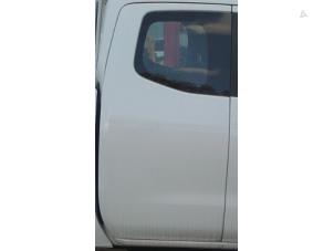 Begagnade Bakdörr, 4-dörrars, höger Nissan NP 300 Navara (D23) 2.3 dCi twinturbo 16V Pris € 350,00 Marginaltabell erbjuds av Autodemontage van de Laar