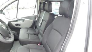 Begagnade Klädsel, uppsättning (komplett) Renault Trafic Passenger (1JL/2JL/3JL/4JL) 1.6 dCi 95 Pris € 550,00 Marginaltabell erbjuds av Autodemontage van de Laar