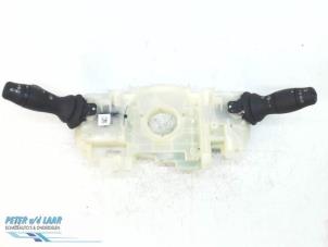 Begagnade Spak, rattstång Renault Master III (FV) 2.3 dCi 135 16V FWD Pris € 151,25 Inklusive moms erbjuds av Autodemontage van de Laar