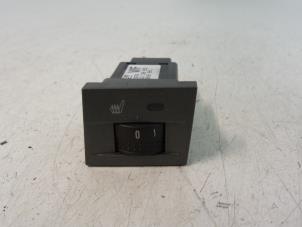 Begagnade Brytare, eldrivet säte Opel Vectra C GTS 1.8 16V Pris € 25,00 Marginaltabell erbjuds av Autodemontage van de Laar