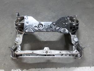 Gebruikte Subframe Mercedes C Combi (S203) Prijs € 200,00 Margeregeling aangeboden door Autodemontage van de Laar