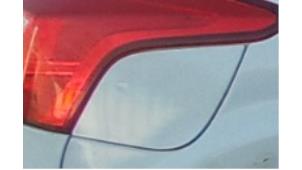 Używane Pokrywa wlewu paliwa Ford Focus 3 1.6 Ti-VCT 16V 125 Cena € 40,00 Procedura marży oferowane przez Autodemontage van de Laar