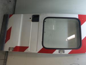 Begagnade Bakdörr, 4-dörrars, höger Fiat Ducato (230/231/232) 2.8 id TD 14 Pris på förfrågan erbjuds av Autodemontage van de Laar