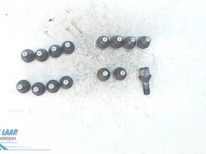 Wielbouten set van een Renault Twingo III (AH) 1.0 SCe 70 12V 2018