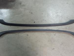 Gebruikte Dakrail set Skoda Roomster (5J) 1.9 TDI Prijs € 100,00 Margeregeling aangeboden door Autodemontage van de Laar