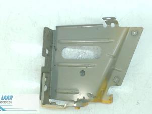 Begagnade Diverse Renault Master III (EV/HV/UV/VA/VB/VD/VF/VG/VJ) 2.3 dCi 135 16V FWD Pris på förfrågan erbjuds av Autodemontage van de Laar