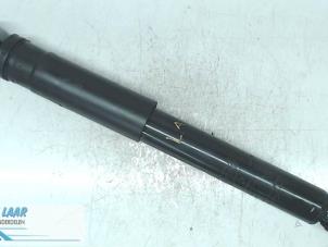 Gebruikte Schokdemper links-achter Fiat Talento 1.6 EcoJet BiTurbo 125 Prijs op aanvraag aangeboden door Autodemontage van de Laar