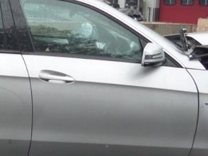 Begagnade Framdörr, 4-dörrars, höger Mercedes E Estate (S212) E-200 CDI 16V BlueEfficiency,BlueTEC Pris € 300,00 Marginaltabell erbjuds av Autodemontage van de Laar
