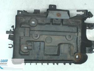 Gebruikte Accubak Opel Corsa D 1.0 Prijs op aanvraag aangeboden door Autodemontage van de Laar