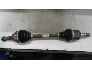 Gebruikte Cardanas links-voor (VWA) Renault Trafic Passenger (1JL/2JL/3JL/4JL) 1.6 dCi 120 Twin Turbo Prijs € 200,00 Margeregeling aangeboden door Autodemontage van de Laar