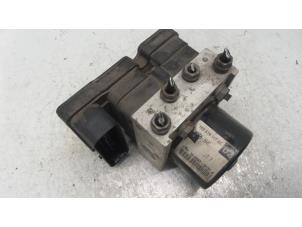 Begagnade ABS-pump Volkswagen Golf Plus (5M1/1KP) 1.4 TSI 122 16V Pris € 75,00 Marginaltabell erbjuds av Autodemontage van de Laar