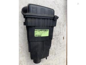 Begagnade Luftfilterhus Peugeot 206 SW (2E/K) 1.4 Pris på förfrågan erbjuds av Autodemontage van de Laar