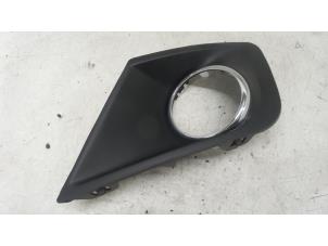 Begagnade Stötfångargrill Peugeot 207 Pris på förfrågan erbjuds av Autodemontage van de Laar