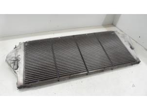 Begagnade Laddluftkylare Renault Laguna II Grandtour (KG) 2.0 16V Turbo Pris € 25,00 Marginaltabell erbjuds av Autodemontage van de Laar