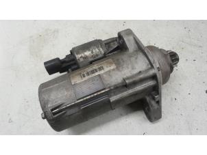 Używane Rozrusznik Volkswagen Golf Plus (5M1/1KP) 1.9 TDI 105 Cena € 40,00 Procedura marży oferowane przez Autodemontage van de Laar