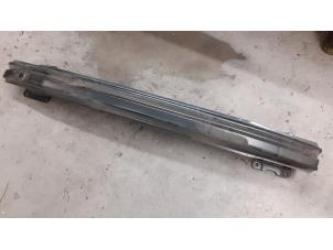 Używane Rama zderzaka tyl Volkswagen Passat Variant (365) 1.6 TDI 16V Bluemotion Cena € 50,00 Procedura marży oferowane przez Autodemontage van de Laar