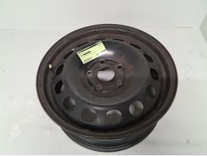 Begagnade Hjul Volkswagen Touran (1T1/T2) 1.9 TDI 105 Euro 3 Pris € 35,00 Marginaltabell erbjuds av Autodemontage van de Laar