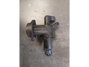 Begagnade Termostathus Skoda Fabia II (5J) 1.2 TDI 12V Greenline Pris € 30,00 Marginaltabell erbjuds av Autodemontage van de Laar