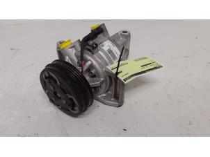 Gebruikte Aircopomp Dacia Sandero II 1.0 Sce 75 12V Prijs € 200,00 Margeregeling aangeboden door Autodemontage van de Laar