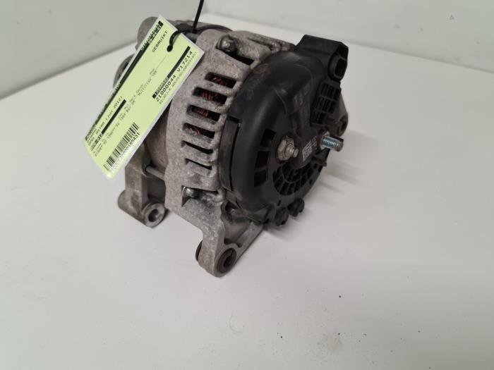 Dynamo från en Opel Astra J (PC6/PD6/PE6/PF6) 1.4 Turbo 16V 2012