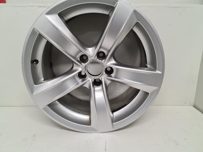 Hjul från en Audi S5 Limousine (FU2) 2.0 TFSI 16V 2014