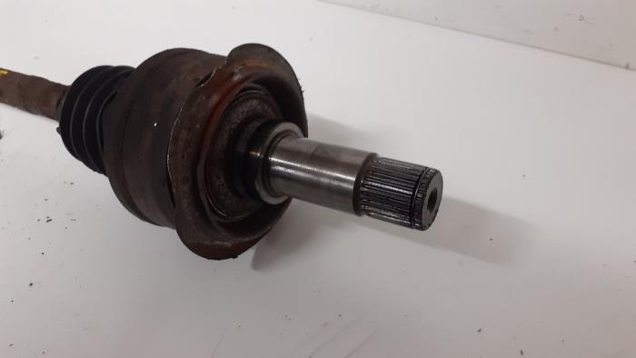 Steekas links-achter van een Mercedes-Benz C Combi (S203) 2.7 C-270 CDI 20V 2002